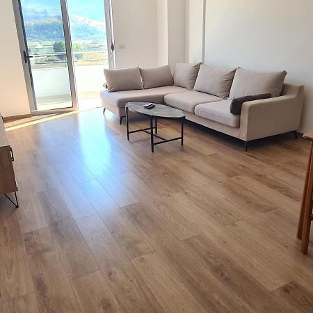 Ned'S Apartment Gjirokastra Zewnętrze zdjęcie