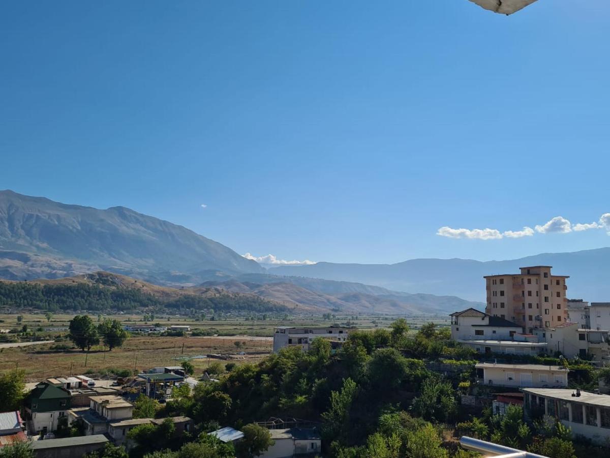 Ned'S Apartment Gjirokastra Zewnętrze zdjęcie
