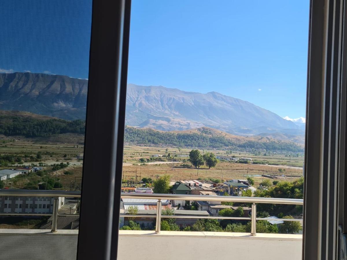 Ned'S Apartment Gjirokastra Zewnętrze zdjęcie